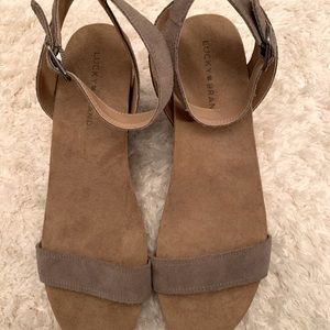 Lucky Brand wedge suede sandal